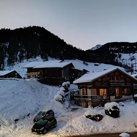 Superb 3 Next To The Chairlift In شقة *